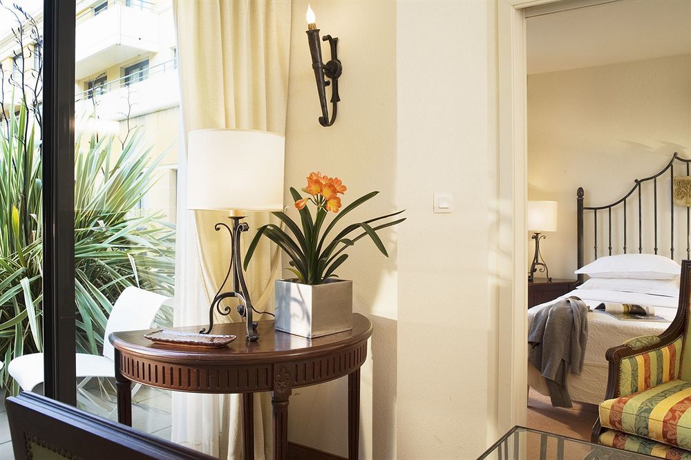 Hotel Grand Avignon